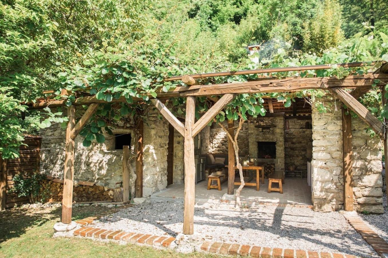 מוסט נה סוסי Kuninez, Holiday Home With Summer Kitchen מראה חיצוני תמונה