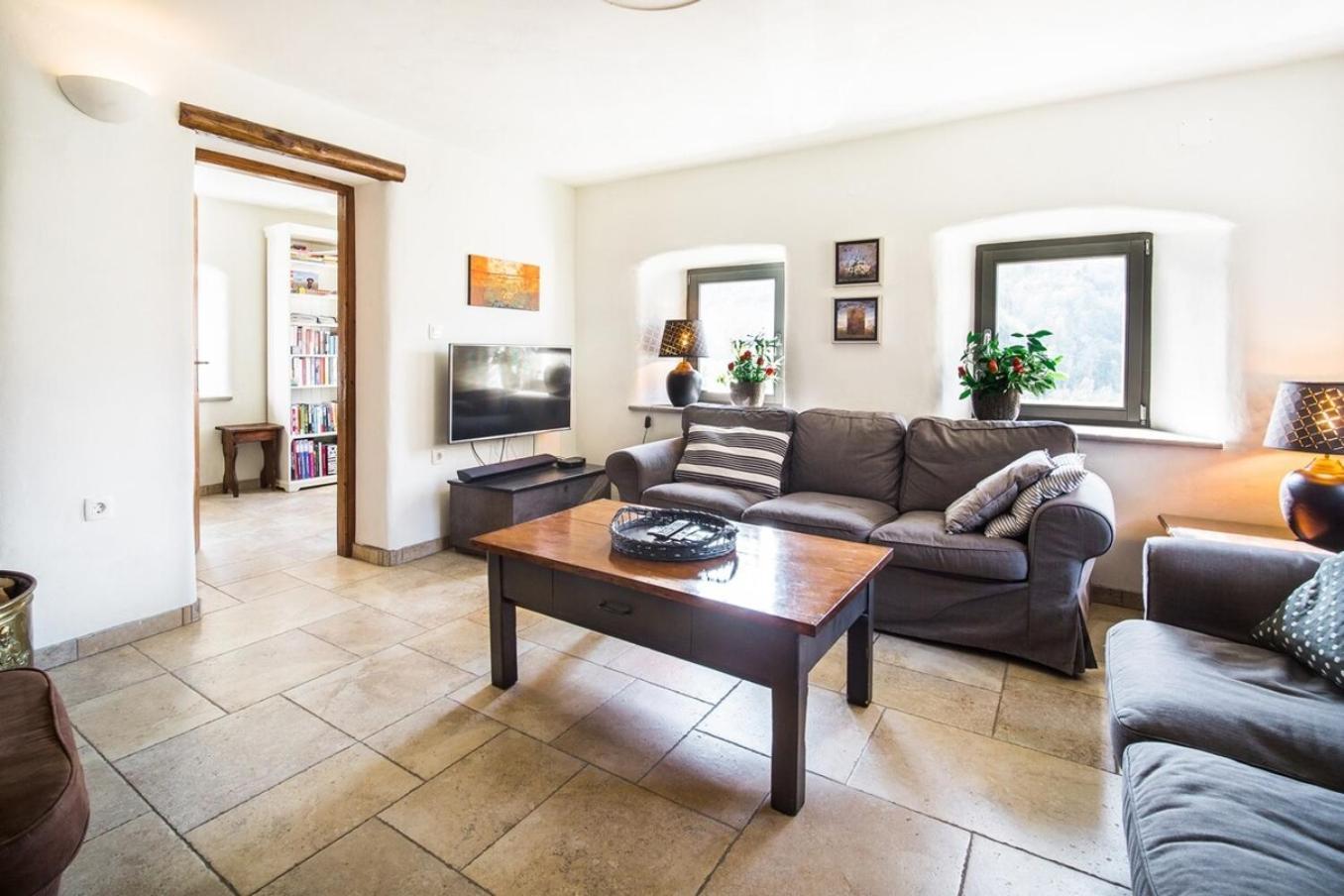 מוסט נה סוסי Kuninez, Holiday Home With Summer Kitchen מראה חיצוני תמונה